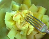 Foto langkah ke 4 dari resep Creamy Mashed Potato with Garlic Spinach.