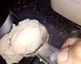 A picture of step 7 of Parle g biscuit banana ice cream.