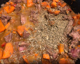 Foto del paso 6 de la receta: Carne guisada con zanahorias