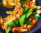 รูปขั้นตอนการทำที่ 3 ของ ไก่ผัดพริกแกงเมนูกับข้าวทำง่าย