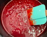 Une image de l'étape 22 de Gâteau-miroir en forme de cœur 3D, fourré à la fraise et à la mousse à la vanille.