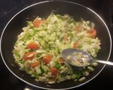Foto del paso 2 de la receta Tallarines de arroz con salsa de coco al curry