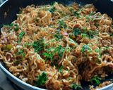A picture of step 8 of Maggi noodles mix vegetables Chinese Hakka noodles style.