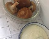 Foto del paso 1 de la receta: Hongos Shiitake Relleno con Salsa Bechamel y Queso!!