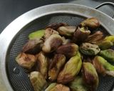 A picture of step 1 of Pistachio's kulfi.