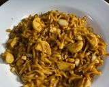 Foto langkah ke 9 dari resep Mi Goreng Tumis.