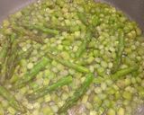 Foto del paso 3 de la receta: Salmón a la Plancha al Limón y espárragos verdes