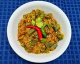 A picture of step 5 of Dahi Bhindi.
