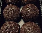 Foto langkah ke 2 dari resep Chocolate Rhum Balls.