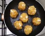 Foto del paso 5 de la receta: Bolones de plátano con queso