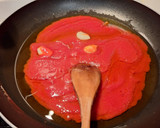 Foto del paso 2 de la receta: Spaghetti all'Assassina con Toque Chileno