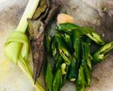 Foto langkah ke 4 dari resep Gulai Cumi Isi Tahu.