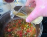Foto del paso 4 de la receta: Muslos de pollo guisados ligeramente picantes