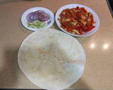 Foto del paso 3 de la receta: Fajitas de pollo con tomate frito