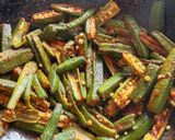 A picture of step 1 of Besan bhindi.