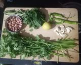 A picture of step 1 of Green Chutney.