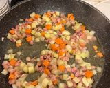 Foto del passaggio 4 della ricetta Cotechino con Lenticchie