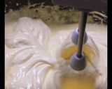 Áfonyás mousse tükörglazúrral és cukorkosárral Picipiros Konyhájából recept fázis 1 fotója