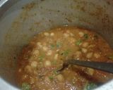 A picture of step 5 of Spicy Chana Masala.