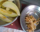 A picture of step 1 of Healthy Muskmelon seeds juice.