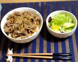 Foto langkah ke 5 dari resep Gyudon (Nasi Daging donburi ala Jepang).