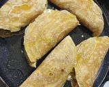 A picture of step 8 of Seekh kabab paratha.