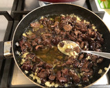 Foto del paso 2 de la receta: Salsa de ajo y aceitunas para pasta
