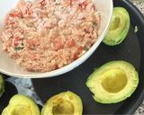 Foto del paso 1 de la receta: Aguacates rellenos de atún