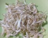 Foto langkah ke 1 dari resep Tumis Toge Kacang Panjang.