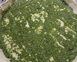 Une image de l'étape 1 de 🌿Tarte tomate basilic et pesto aux fanes de carottes.