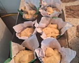 Foto del paso 6 de la receta: Muffins esponjosos de miel rellenos con dulce de leche🧁🧁