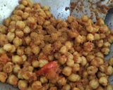 A picture of step 5 of Chana samosa chat shots.