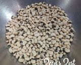 A picture of step 1 of Cowpeas/Lobia Medu Vadai.