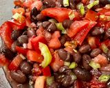 Foto del paso 2 de la receta: Ensalada poroto negro y tomate