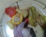 Foto del paso 3 de la receta: Marucha y papas con romero a la bolsa