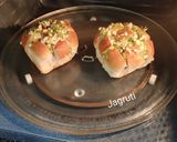 A picture of step 3 of Pull Apart Cheese Garlic Pav.