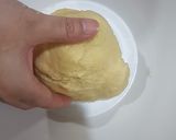 Foto langkah ke 3 dari resep Korean Garlic Cheese Bread.