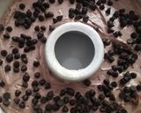 Foto langkah ke 6 dari resep Bolu coklat premium.