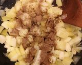 Une image de l'étape 5 de Poêlée de knacki et pommes de terre.