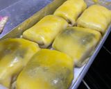 Foto langkah ke 3 dari resep Bolen pisang cokju.