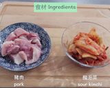 超簡易韓式泡菜豬肉鍋돼지고기 김치찌개的食譜步驟1照片