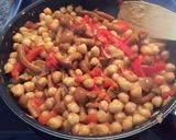 Foto del paso 5 de la receta Arroz al horno con setas y chorizo improvisado