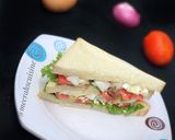 A picture of step 2 of Egg club sandwich.