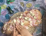 Foto del paso 3 de la receta: Pan relleno de mucho queso y bacon para niños 🧀