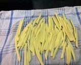 Foto del paso 3 de la receta: Papas fritas con el secreto de ¨¡Mc Donalds! Mejorado. Sin todos los químicos. E iguales de sabrosas"