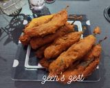 A picture of step 3 of Mirchi Ke Bhajiye.