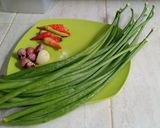 Foto langkah ke 1 dari resep Tumis kucai tahu teri lezat.