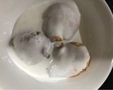 A picture of step 8 of Dahi vada.