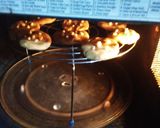 A picture of step 5 of Peanuts Butter Cookies.