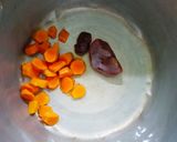 Foto langkah ke 1 dari resep Kunyit Asem Hangat.